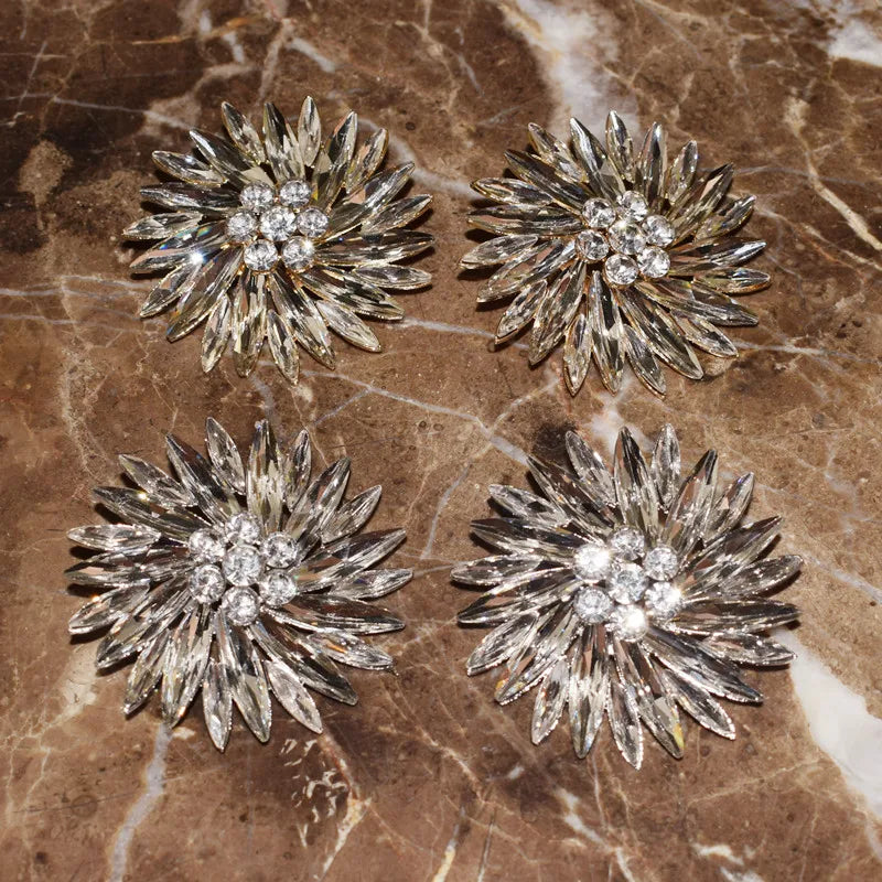 New Shiny Rhinestone Sunshine Flowers Big Stud Earrings for Women Fashion Jewelry Boutique Lady's Collection Earrings Accessory