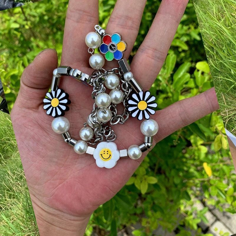 KPOP Korean Got7 Mark Daisy Anti-War Smiley Sun Flower Pearl Design Necklace Bracelet Fans Collection Men Women Jewelry a2